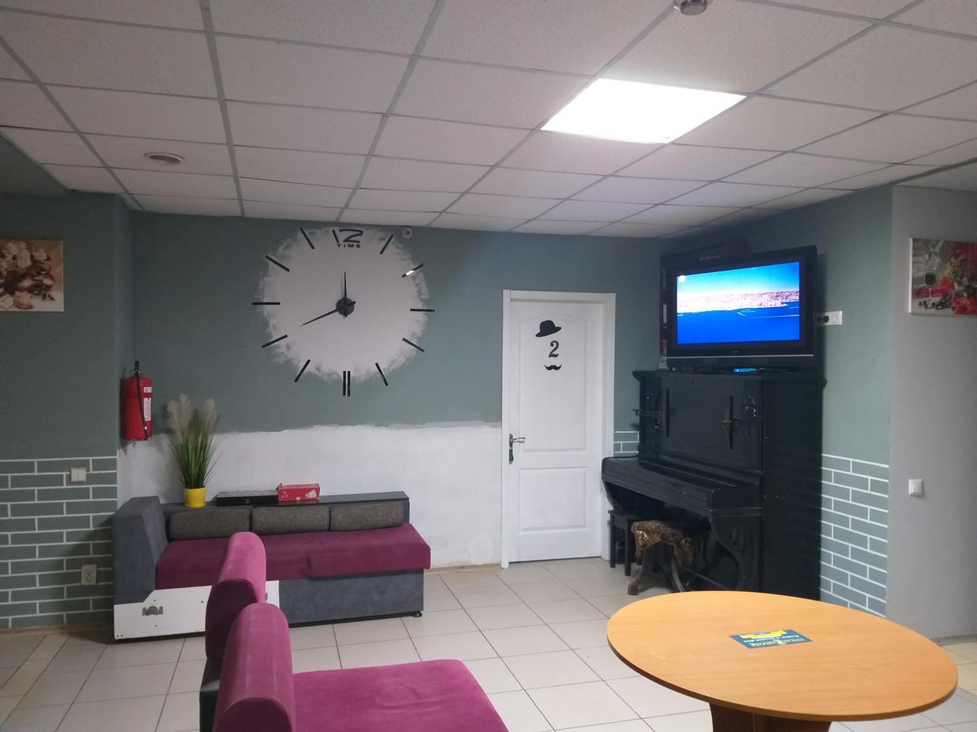 Sherlock Hotel Harkiv Dış mekan fotoğraf