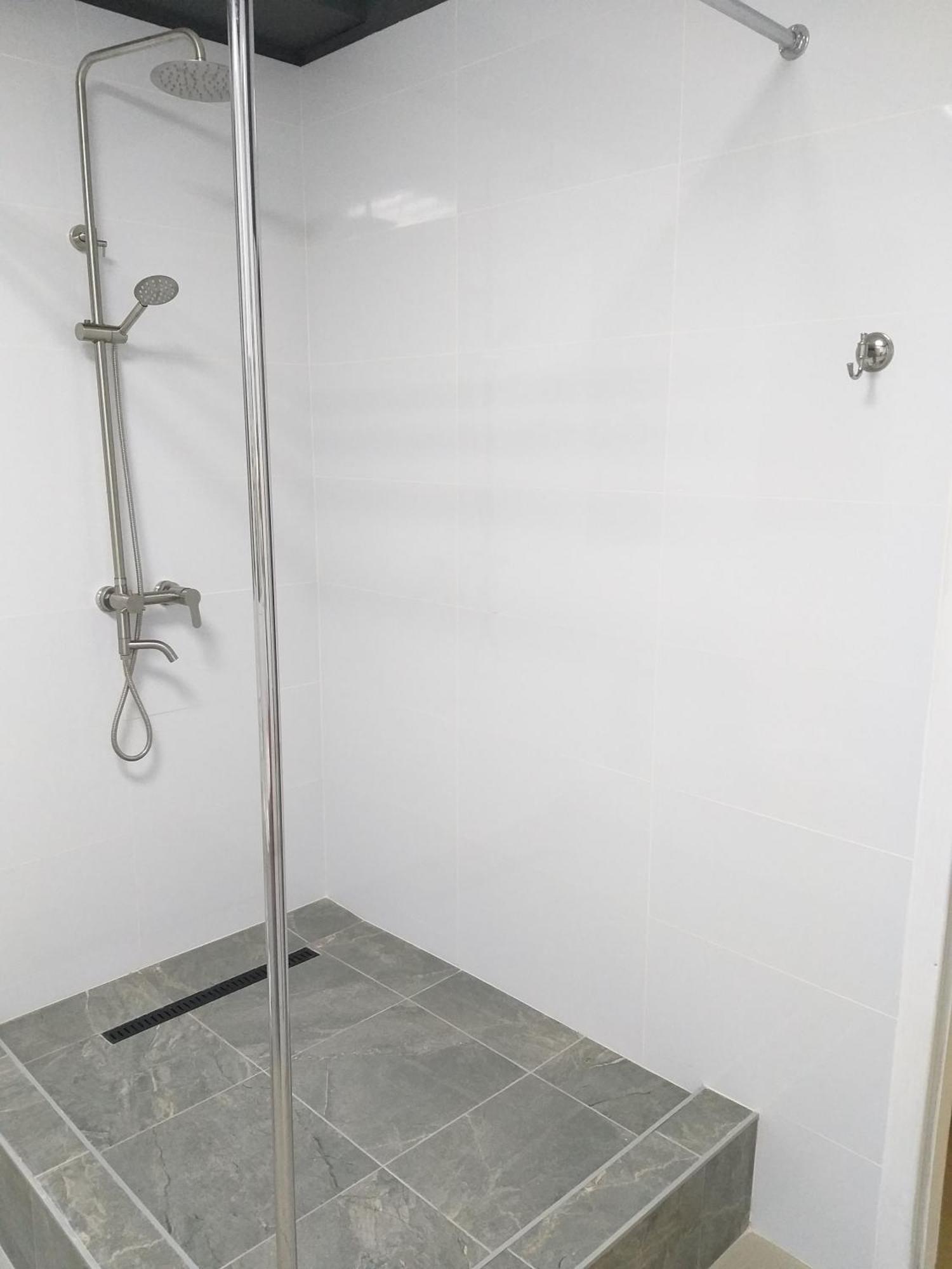 Sherlock Hotel Harkiv Dış mekan fotoğraf